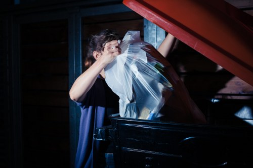 Efficient flat clearance process in Fitzrovia apartment